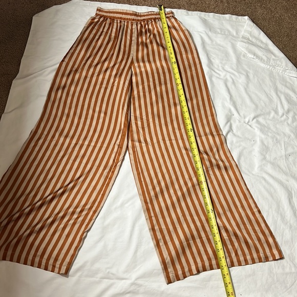 NEW L’AGENCE Lillian smock waist pant drapery satin siz XS honey/LT sand stripe - Picture 9 of 15